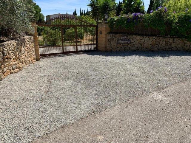 Villa Milagro - 3 Bedroom Finca Style Villa With Pool Near Golf Course/Beaches - Air Cond. Pollença Esterno foto